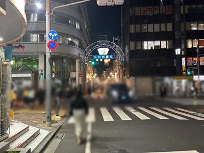 バウズーム （BOW×ZOOM）への道順 5／7：一つ目の十字路を超えて左折します。