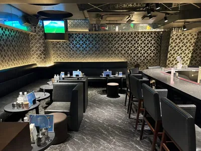 レグロ （GIRL’S BAR・LOUNGE REGRO）の店内