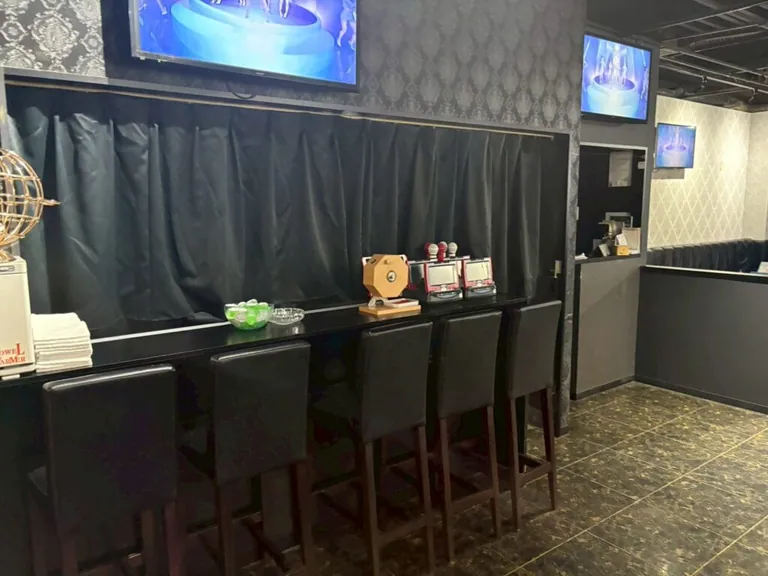 ベルエ （Girl’s Bar &Darts Belle）の店内