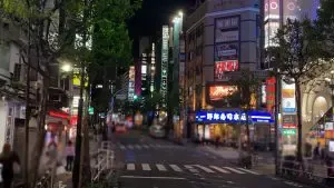 レヴューの店内
