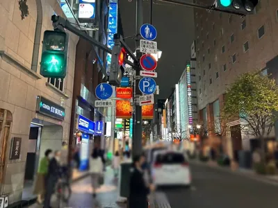 テンカラットへの道順 7／10：左折したら直進します。