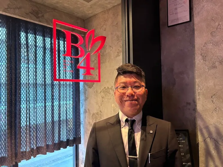 B4 （ビーフォー）の店内