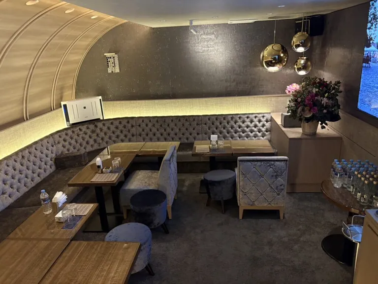 アルマの店内