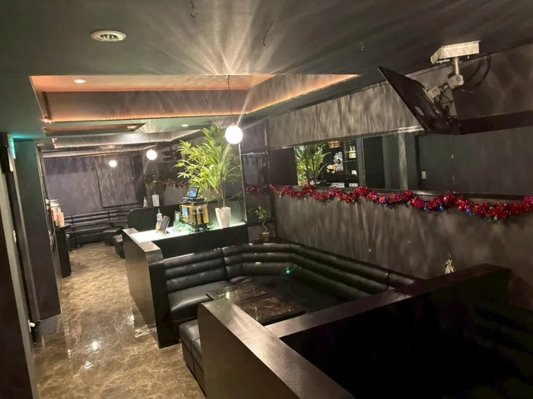 浅草 カグラ (神楽)の店内