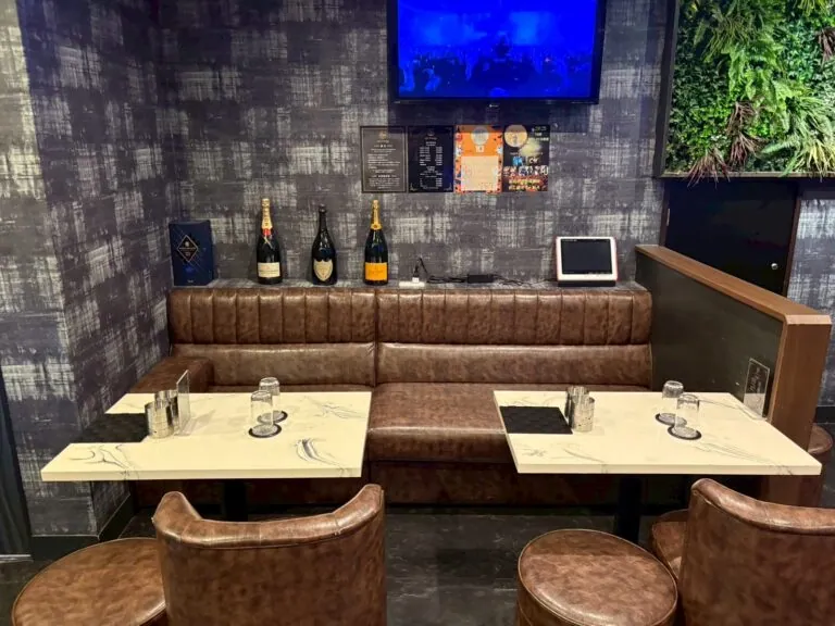 エピラウンジの店内