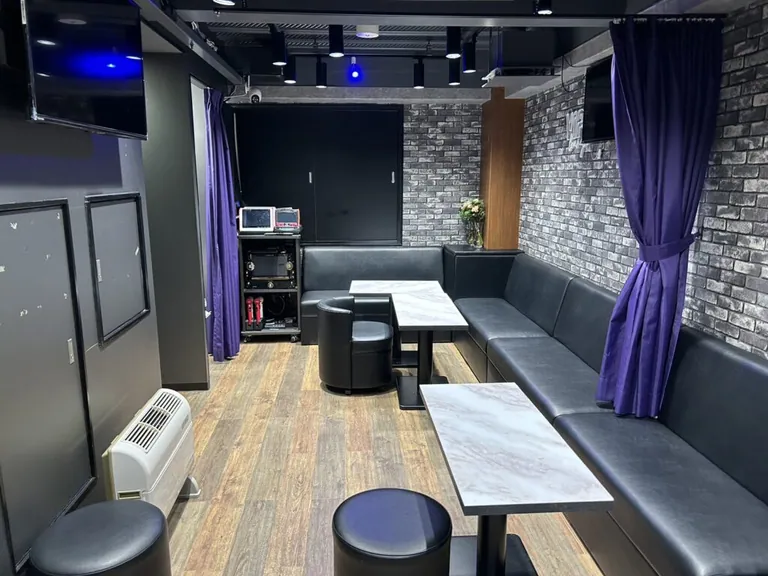 プラナの店内