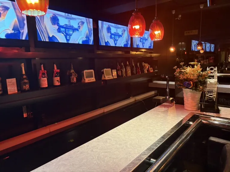 ノムノムの店内