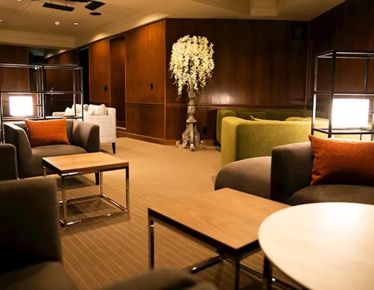 ルーズリュクスラウンジ （Lu’s luxe lounge）の店内