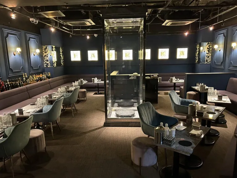 パプリカの店内