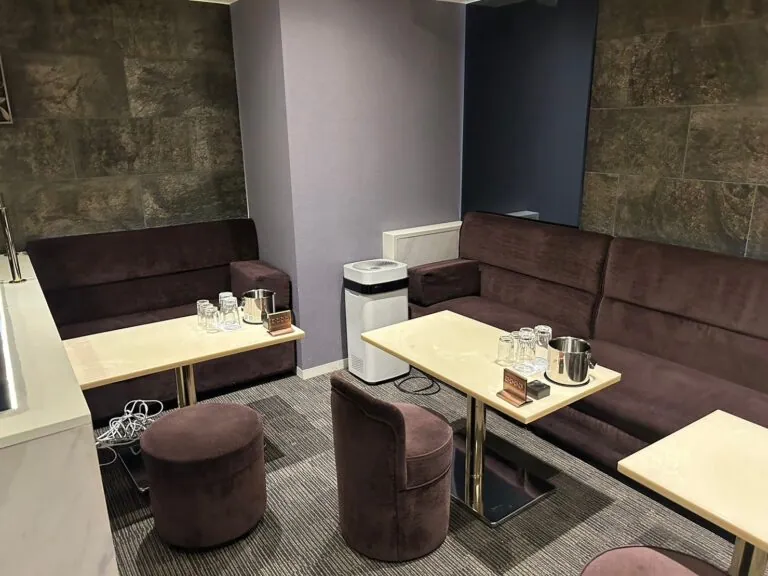 タイムリーの店内