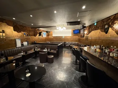 帝ノイ （ミカドノイ）の店内