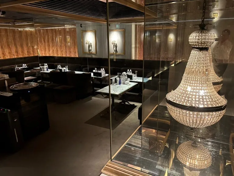 カナロアの店内