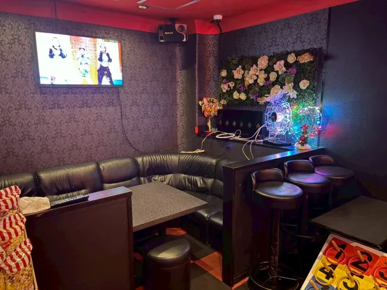 五井 ヴォーグ (girl’sbar VOGUE)の店内