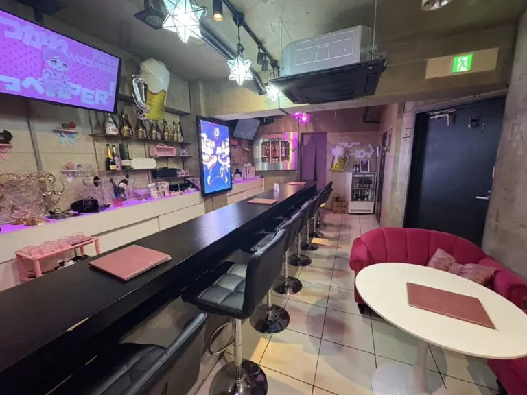 秋葉原　あんりみてっどの店内