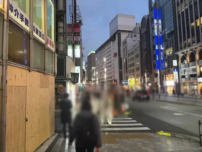 ララァへの道順 6／8：二つ目の路地を左折します。