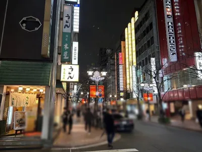 テンカラットへの道順 8／10：一つ目の路地を越えます。