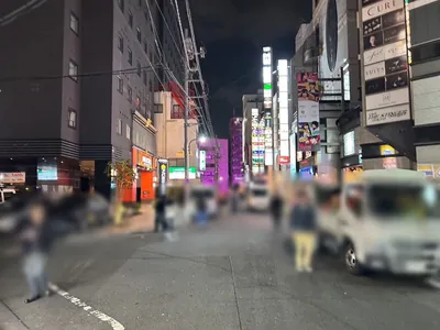 るーじゅ （ルージュ）への道順 16／17：左手路地を超えて直進します。