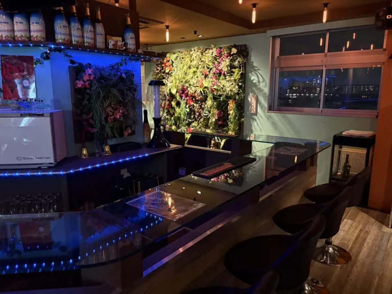 シャインの店内