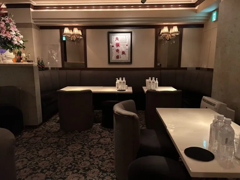 久子 （ヒサコ）の店内