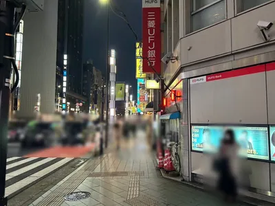 ルナノックスへの道順 4／7：直進します。
