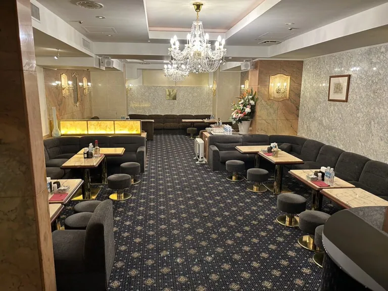 クリアスの店内