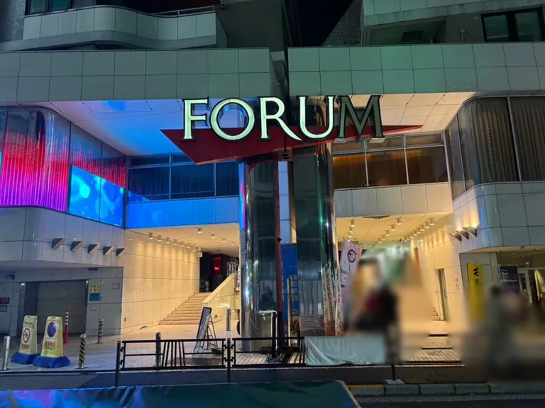 プロポーションの店内