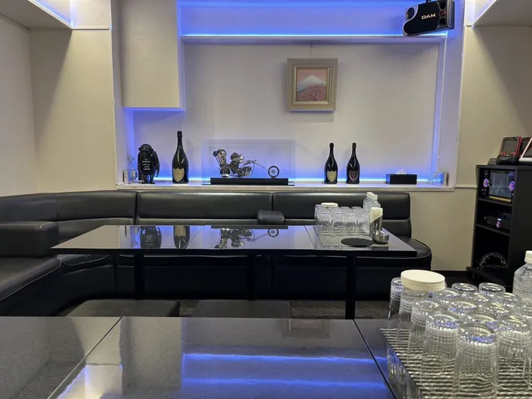 マワルの店内