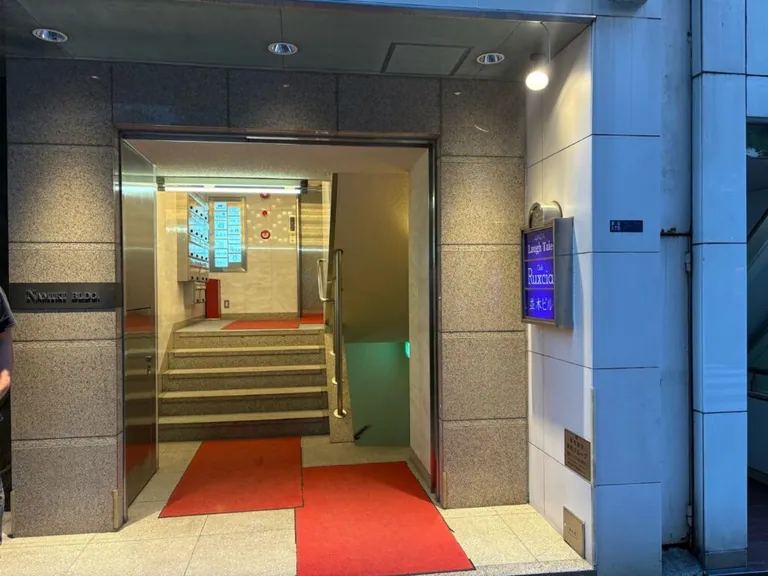 リベルの店内