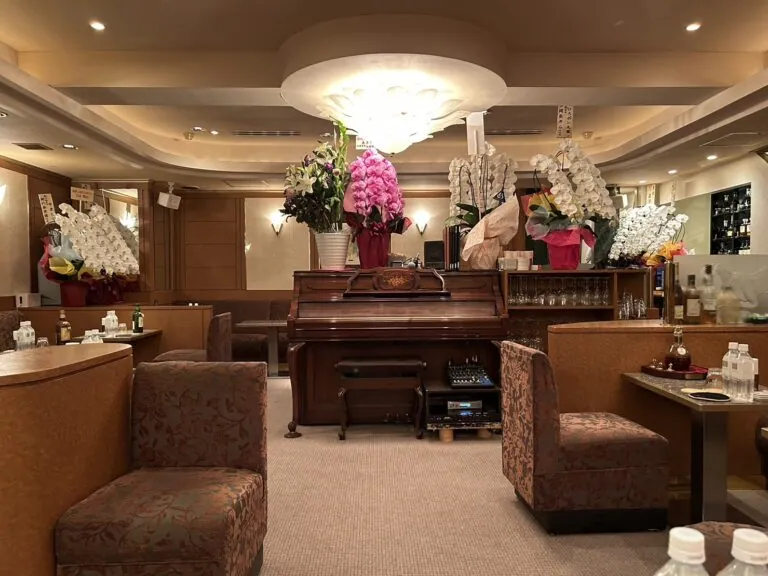 舞花 （マイカ）の店内