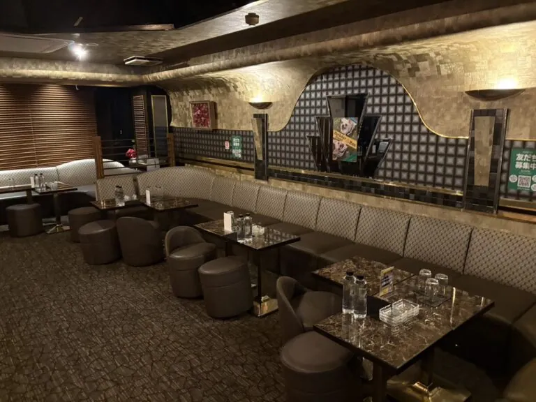 ドエムの店内