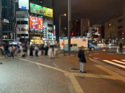 四ツ谷　サロンド四谷への道順 3／4：一つ目の十字路を左折します。
