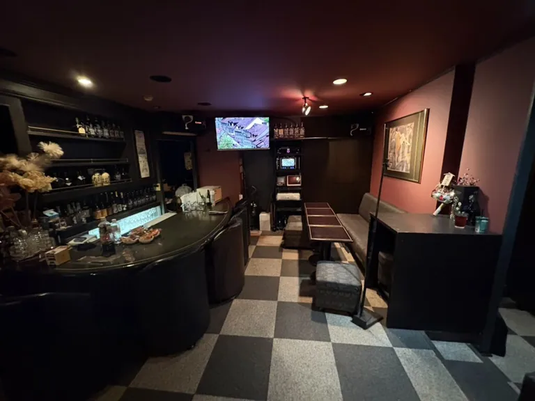 バロンズイチの店内