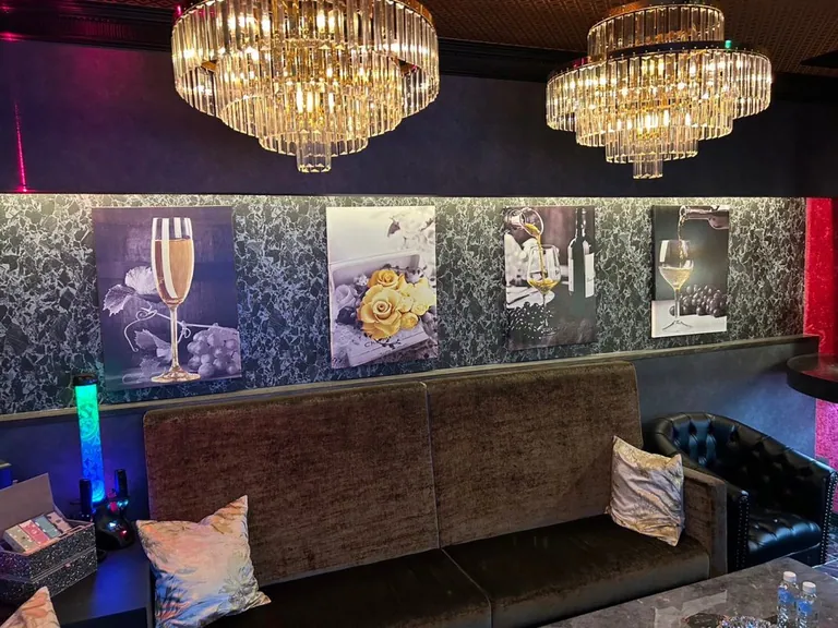 華遊城 (カユウジョウ)の店内