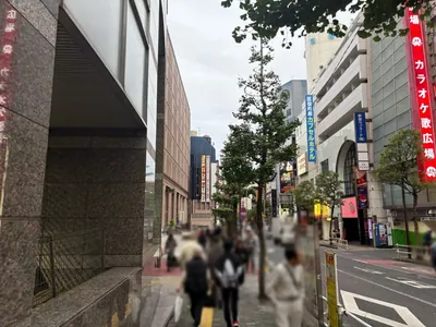 アオイへの道順 8／10：左折をしたらそのまま進みます。