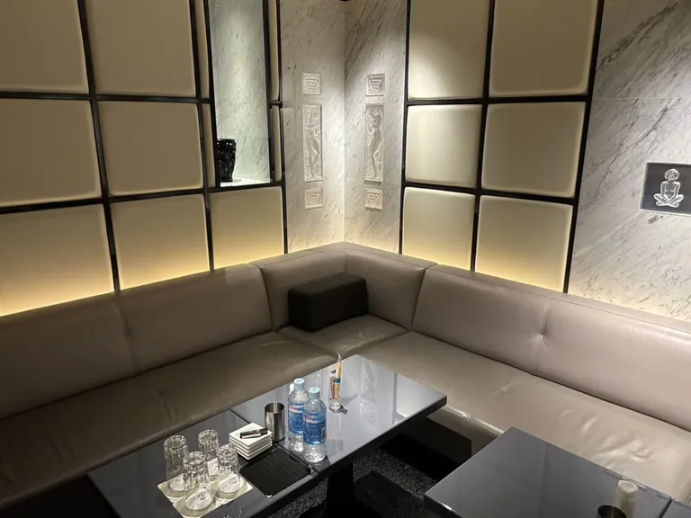 ソルの店内