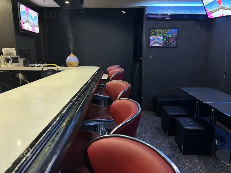 成増　クラウドナインの店内