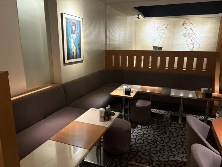 サロンの店内