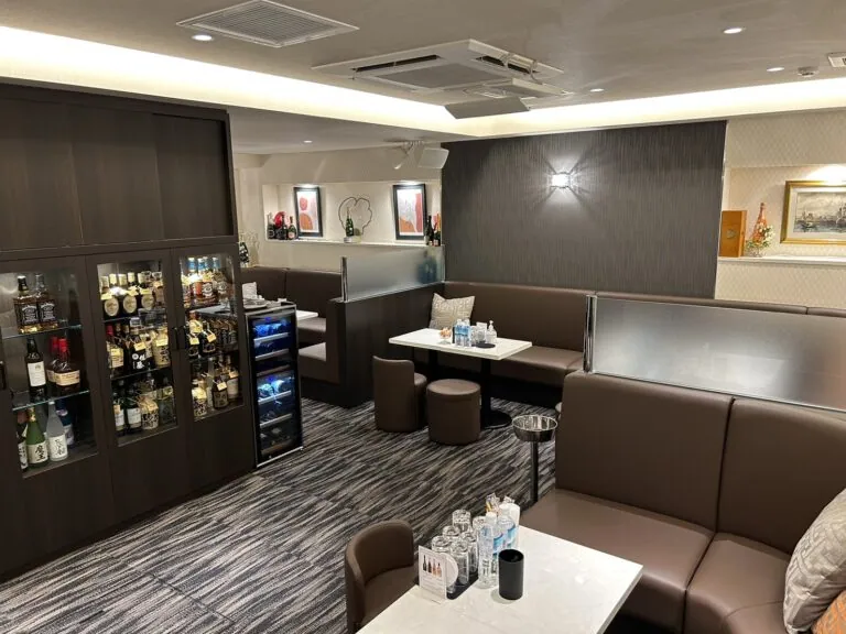 ルクシアの店内