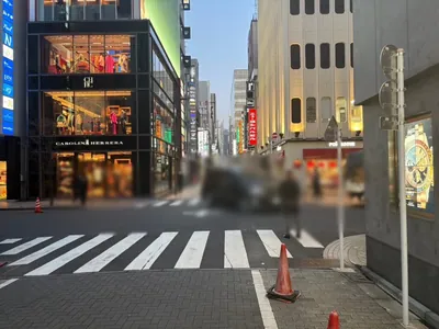 胡蝶 （コチョウ）への道順 10／11：一つ目の十字路を超えて直進します。