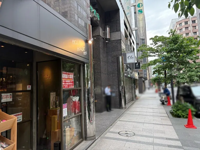 BF (ビーエフ)の店内