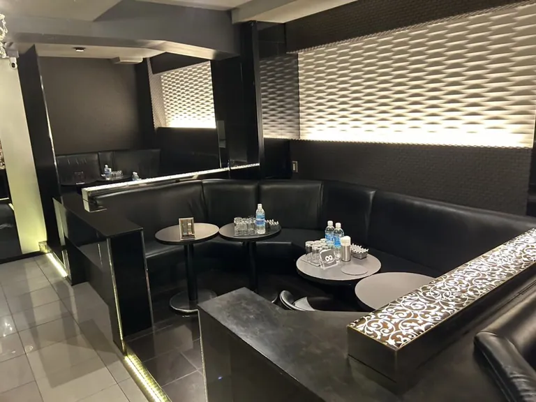 エテルナの店内