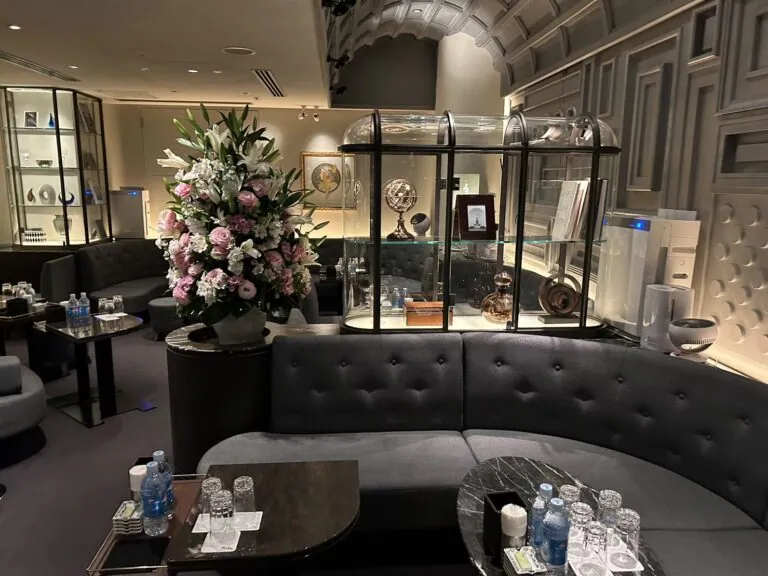 ミューシャの店内