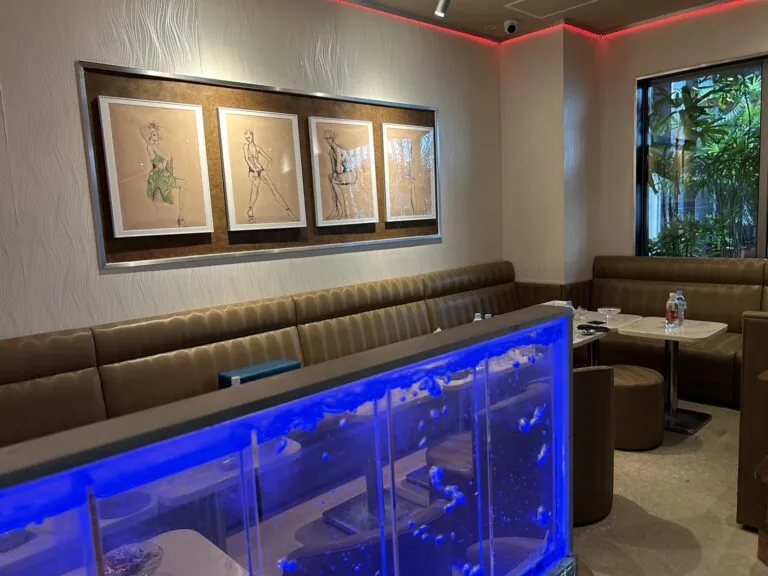 ニューペリエの店内