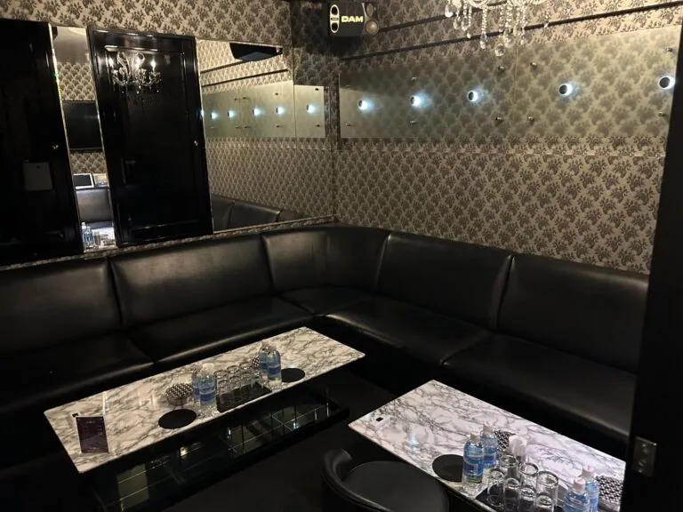 エテルナの店内