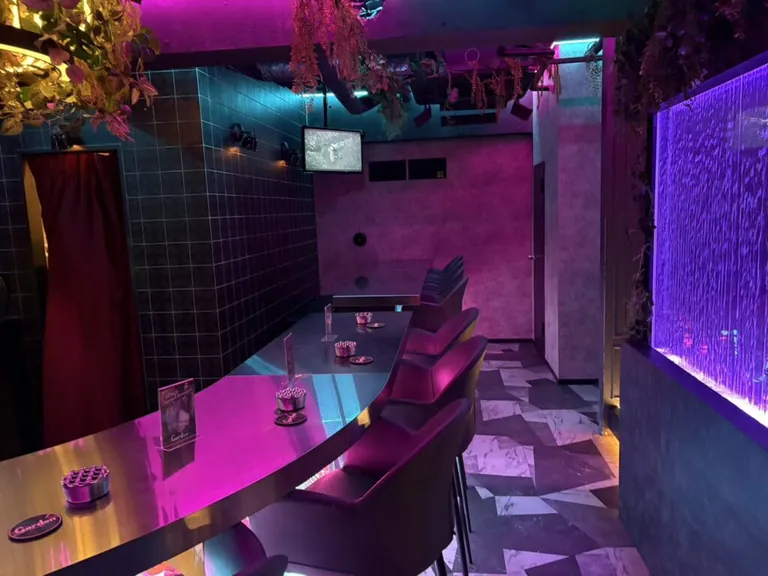ガーデン （GIRL’S BAR Garden）の店内