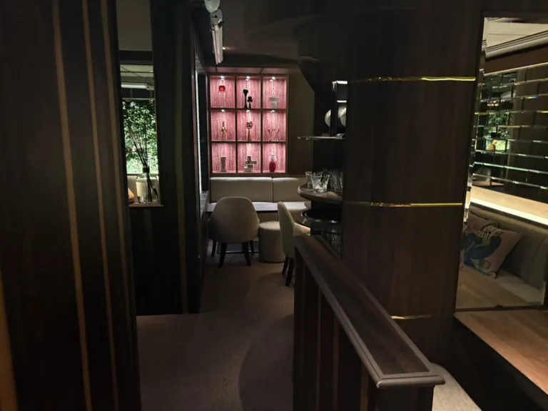 カメリア バニーラウンジの店内