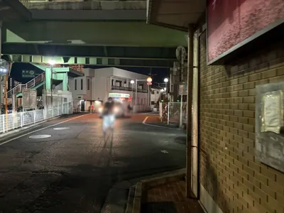 蕨　エースへの道順 6／7：二つ目の路地を右折します。