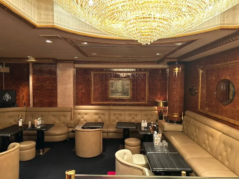 ファントムの店内