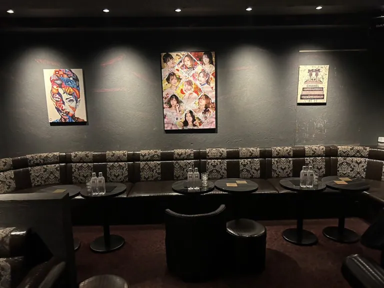 ハマーの店内