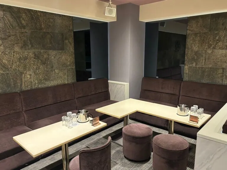 タイムリーの店内